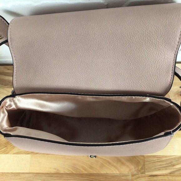 VICTORIAS Secret Purse NWOT PINK Purse Crossbody Bag Shoulder Hanbag - Picture 13 of 15